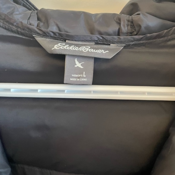 Eddie Bauer Puffer - Picture 3 of 4